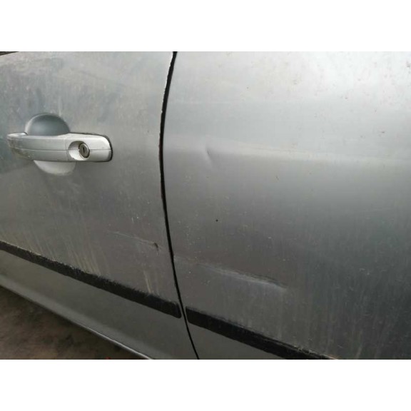 ford focus berlina (cap) del año 2006