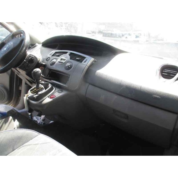 renault scenic ii del año 2005