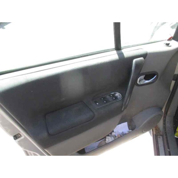 renault scenic ii del año 2005