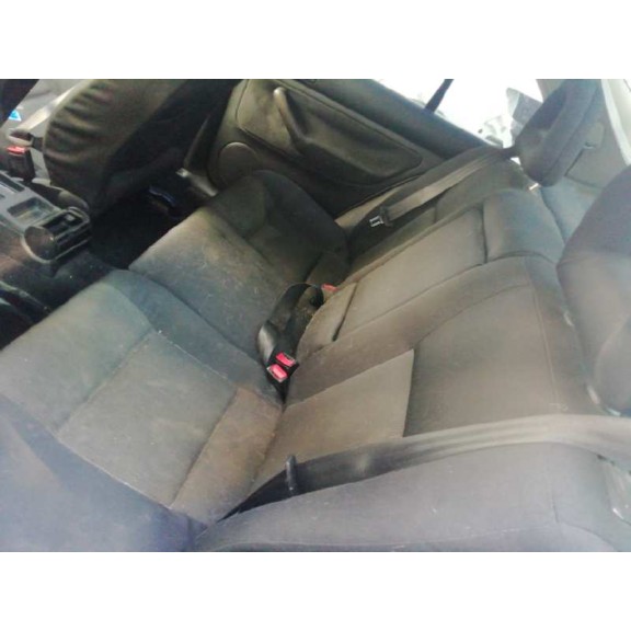 volkswagen bora berlina (1j2) del año 2000