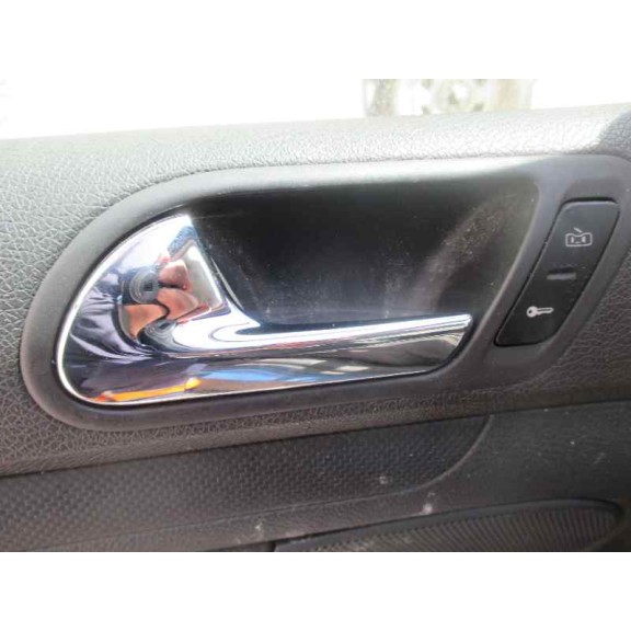 volkswagen golf v berlina (1k1) del año 2004