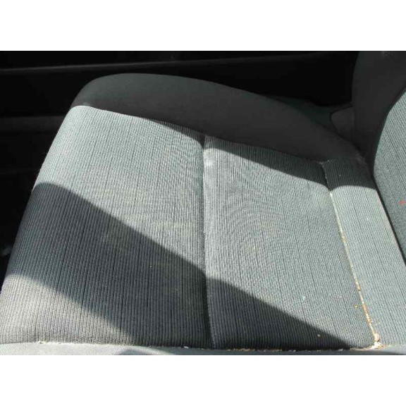 volkswagen golf v berlina (1k1) del año 2004