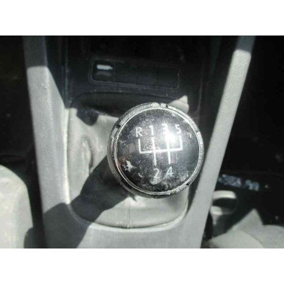 volkswagen golf v berlina (1k1) del año 2004