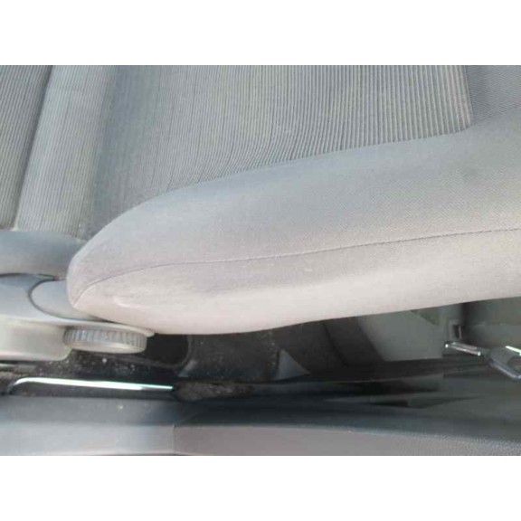 volkswagen golf v berlina (1k1) del año 2004