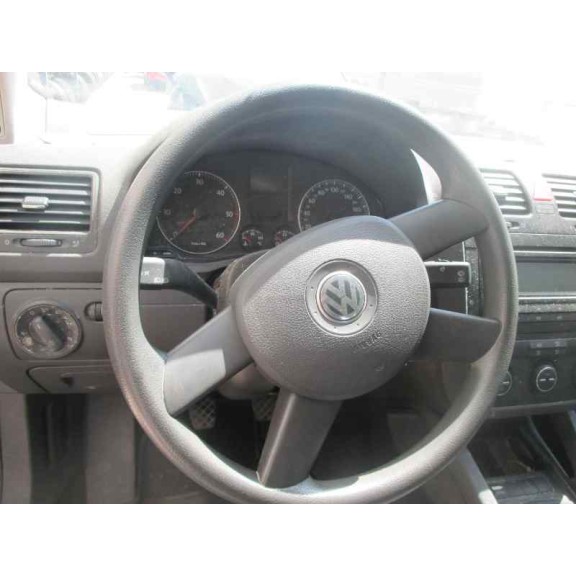 volkswagen golf v berlina (1k1) del año 2004