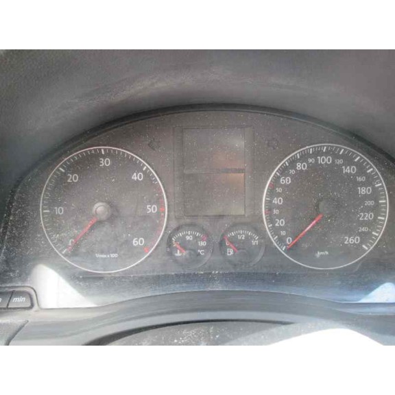 volkswagen golf v berlina (1k1) del año 2004