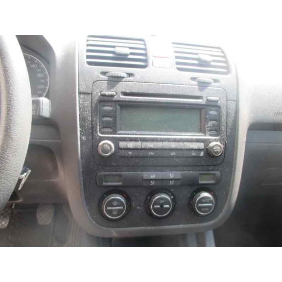 volkswagen golf v berlina (1k1) del año 2004