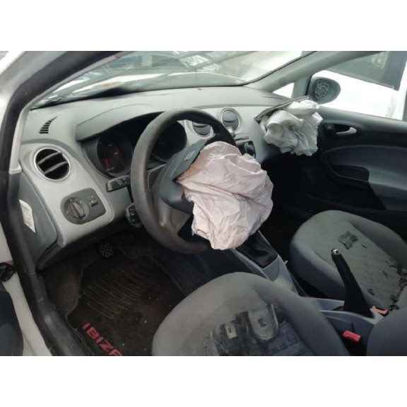 seat ibiza (6j5) del año 2010