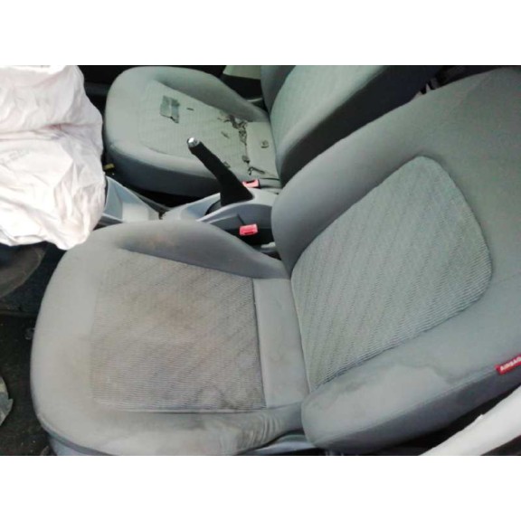 seat ibiza (6j5) del año 2010