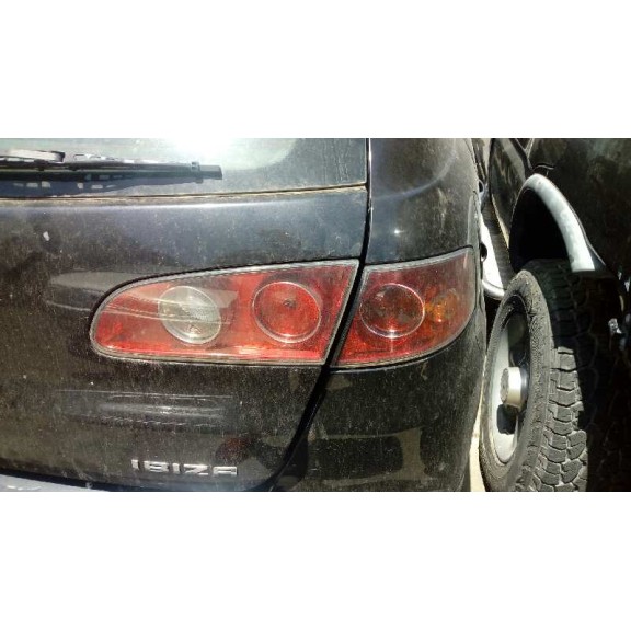 seat ibiza (6l1) del año 2002
