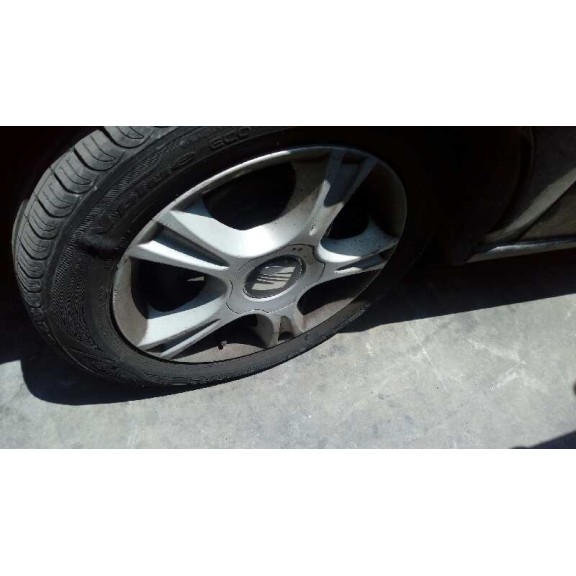 seat ibiza (6l1) del año 2002