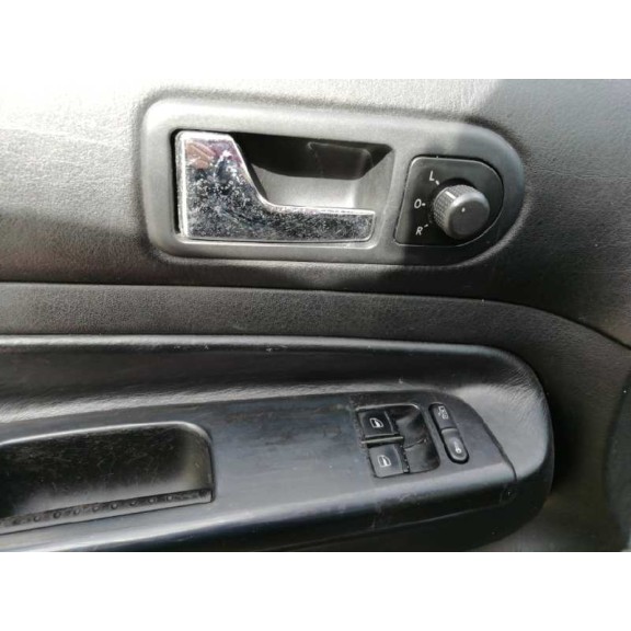 volkswagen golf iv berlina (1j1) del año 2000