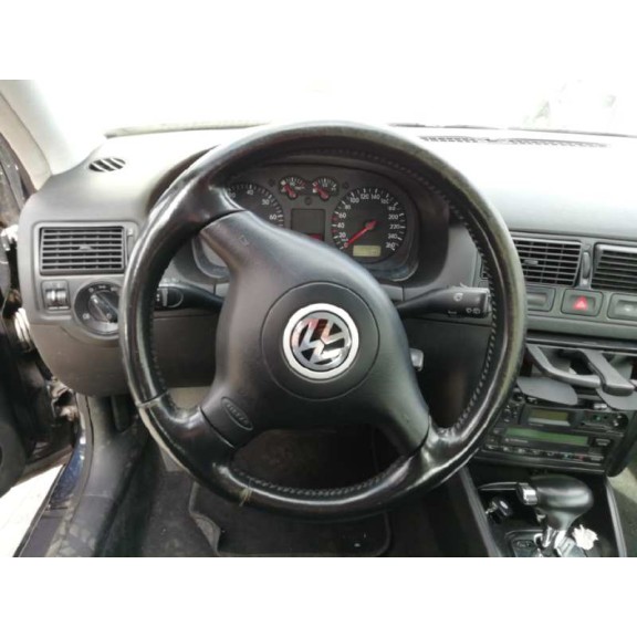 volkswagen golf iv berlina (1j1) del año 2000