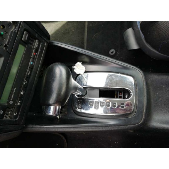 volkswagen golf iv berlina (1j1) del año 2000