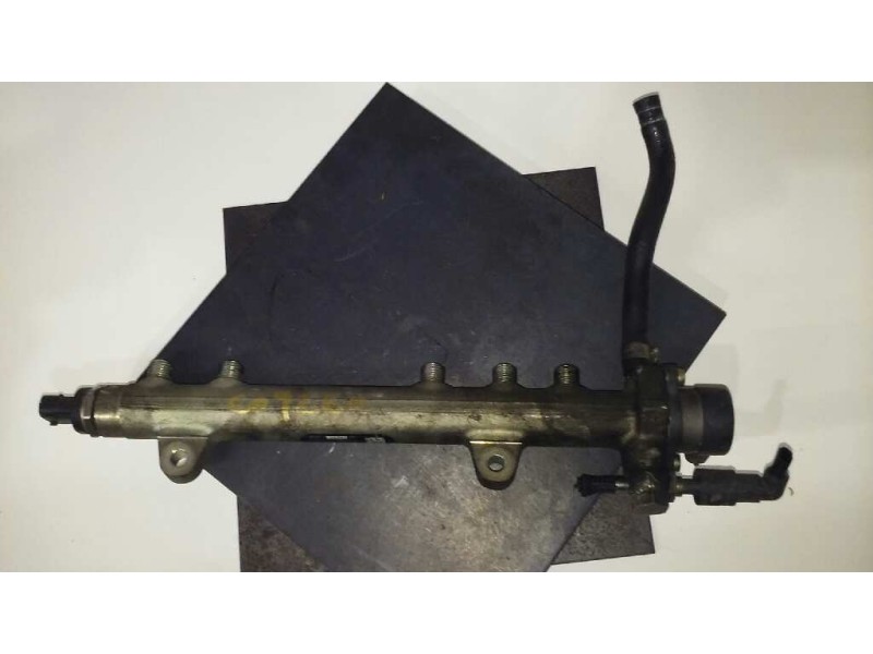 Recambio de rampa inyectora para opel combo (corsa c) familiar referencia OEM IAM 0445214044  