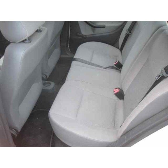 seat ibiza (6l1) del año 2004