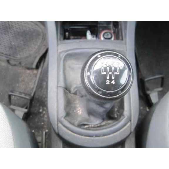 seat ibiza (6l1) del año 2004