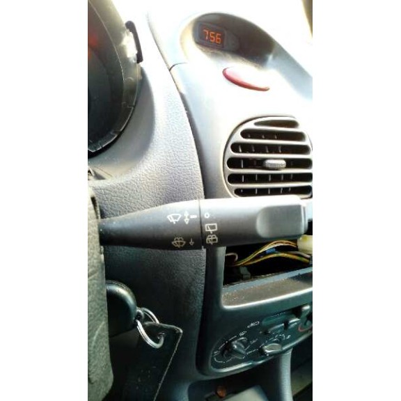 peugeot 206 berlina del año 1999