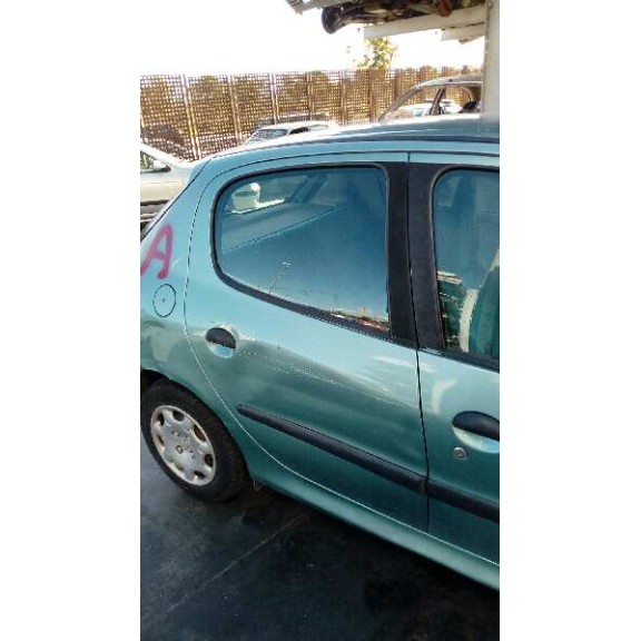 peugeot 206 berlina del año 1999