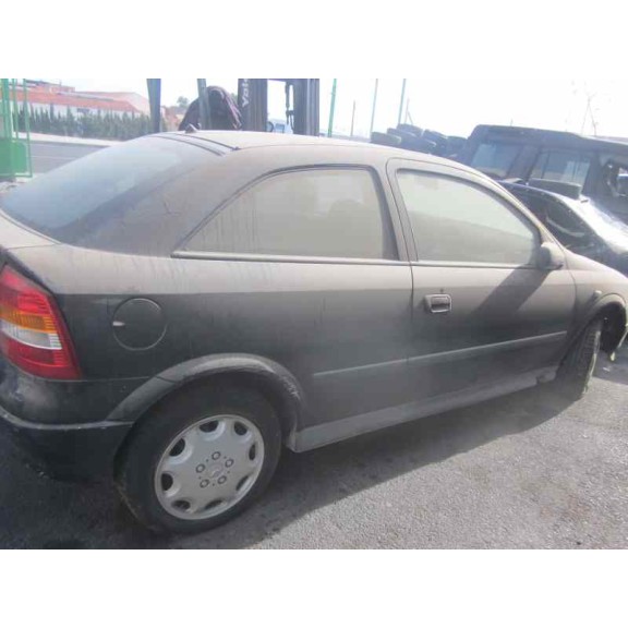 opel astra g berlina del año 2001
