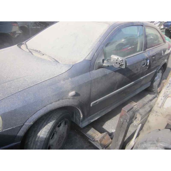 opel astra g berlina del año 2001