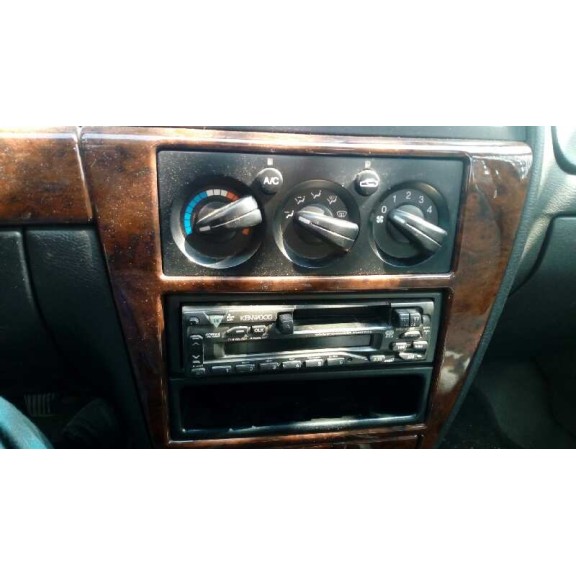 daewoo nubira berlina del año 2001