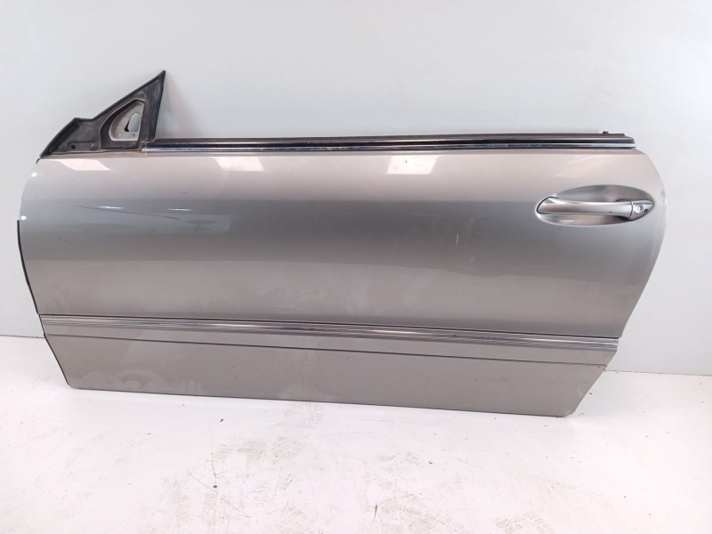 Recambio de puerta delantera izquierda para mercedes-benz clk (c209) clk 270 cdi (209.316) referencia OEM IAM A2097200105  
