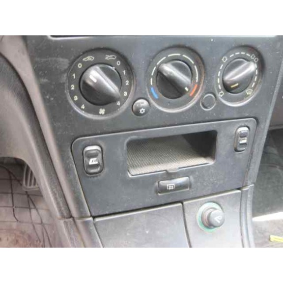 citroën xsara berlina del año 2001