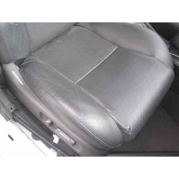 toyota avensis berlina (t25) del año 2004