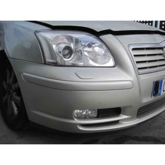 toyota avensis berlina (t25) del año 2004