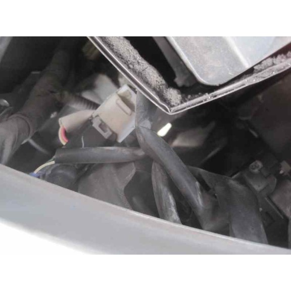 toyota avensis berlina (t25) del año 2004