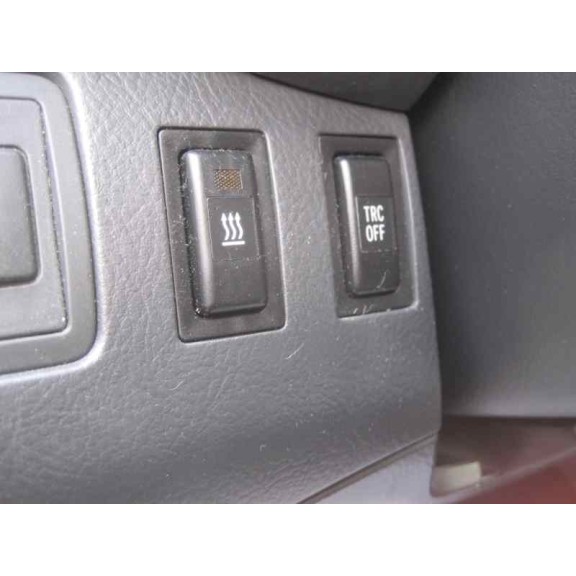 toyota avensis berlina (t25) del año 2004