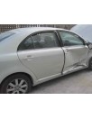 toyota avensis berlina (t25) del año 2004