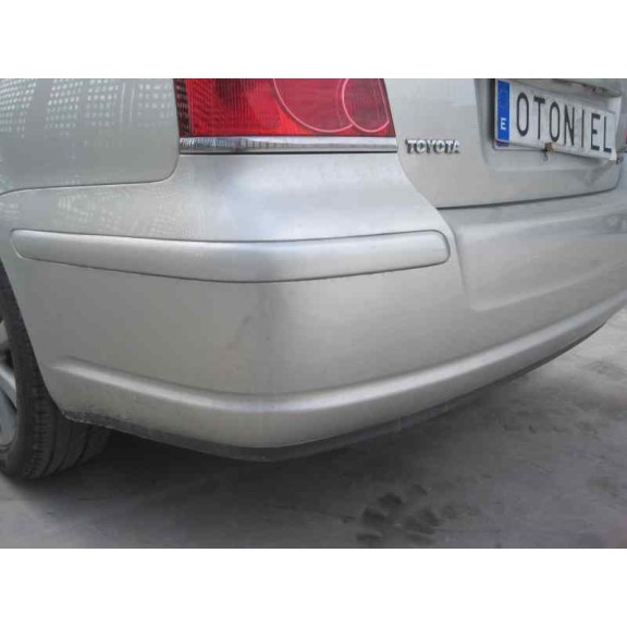 toyota avensis berlina (t25) del año 2004