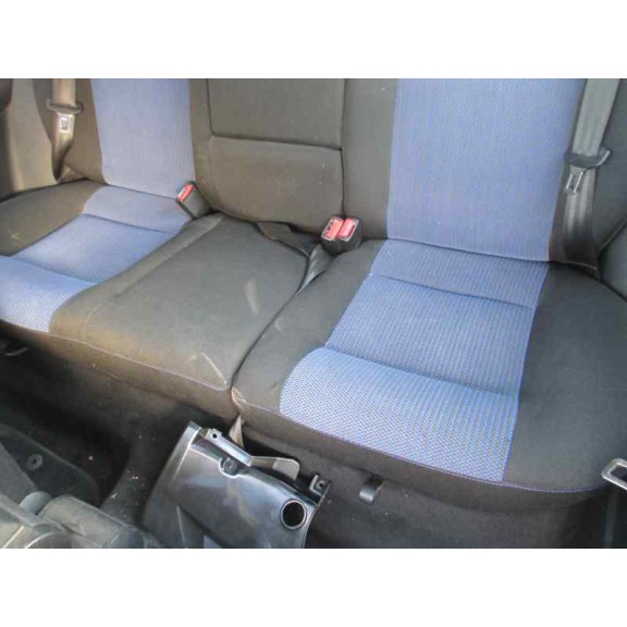 volkswagen golf iv berlina (1j1) del año 2000