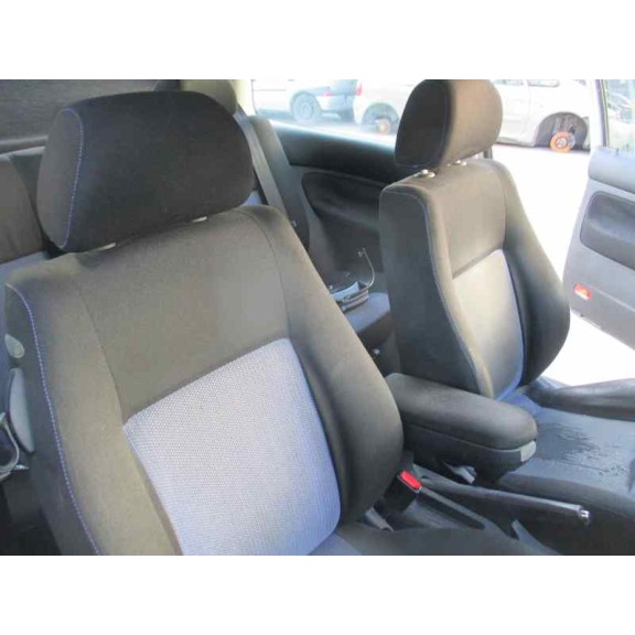 volkswagen golf iv berlina (1j1) del año 2000