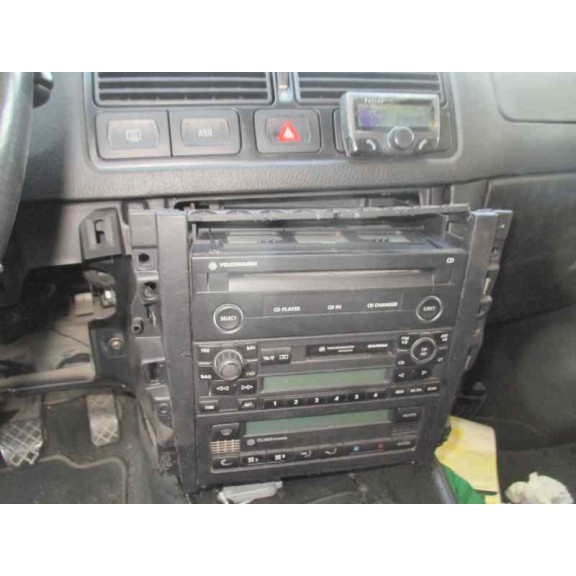 volkswagen golf iv berlina (1j1) del año 2000