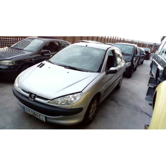 peugeot 206 berlina del año 2005