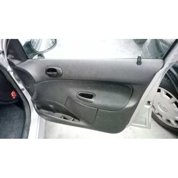 peugeot 206 berlina del año 2005