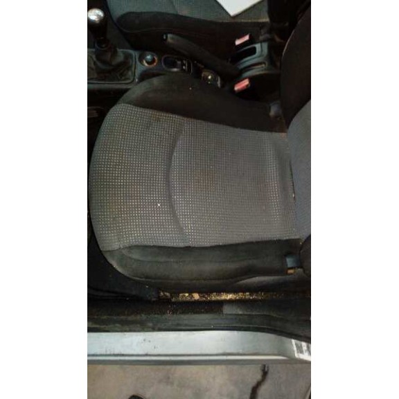 peugeot 206 berlina del año 2005