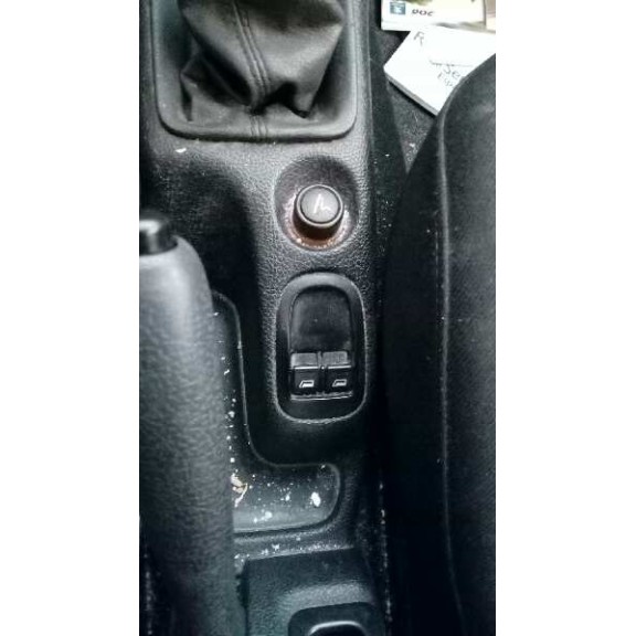 peugeot 206 berlina del año 2005