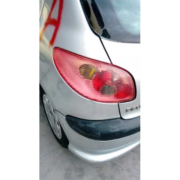 peugeot 206 berlina del año 2005