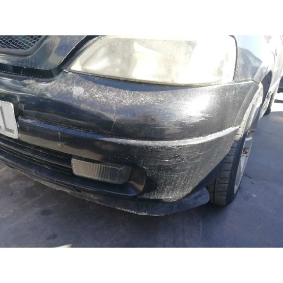 opel astra g berlina del año 2000