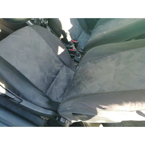 opel astra g berlina del año 2000