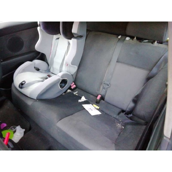 opel astra gtc del año 2006