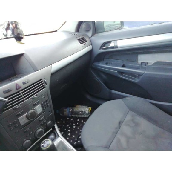 opel astra gtc del año 2006