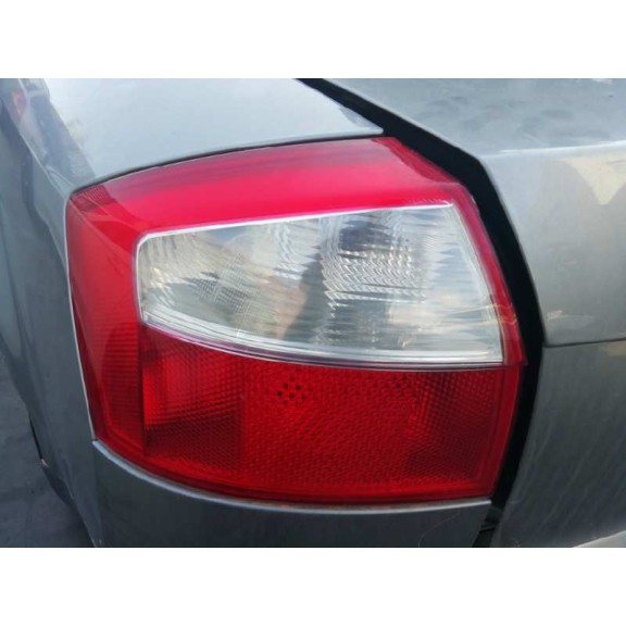 audi a4 berlina (8e) del año 2001