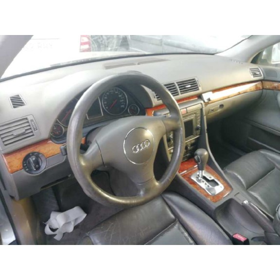 audi a4 berlina (8e) del año 2001