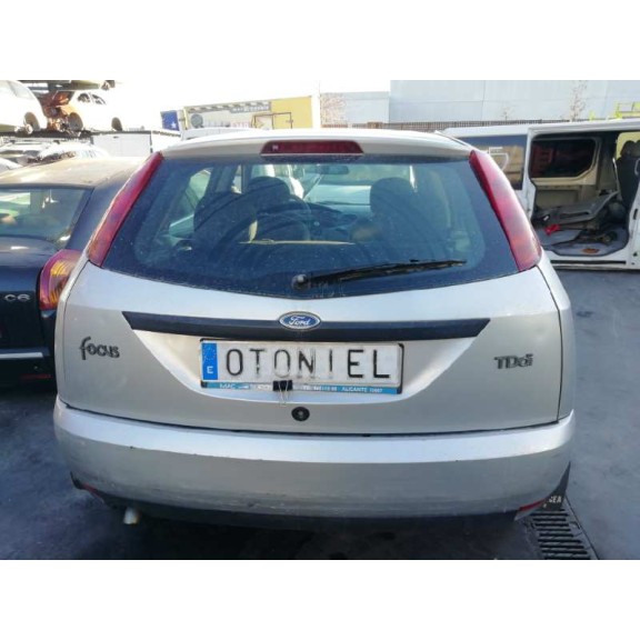 ford focus berlina (cak) del año 2001
