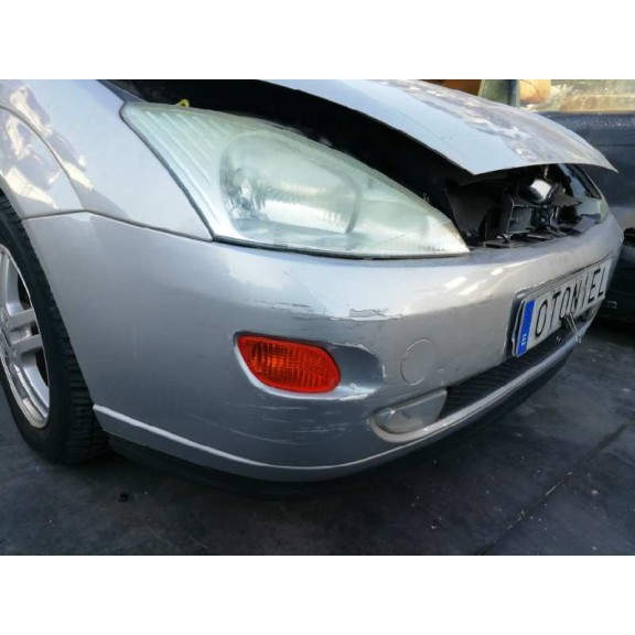 ford focus berlina (cak) del año 2001